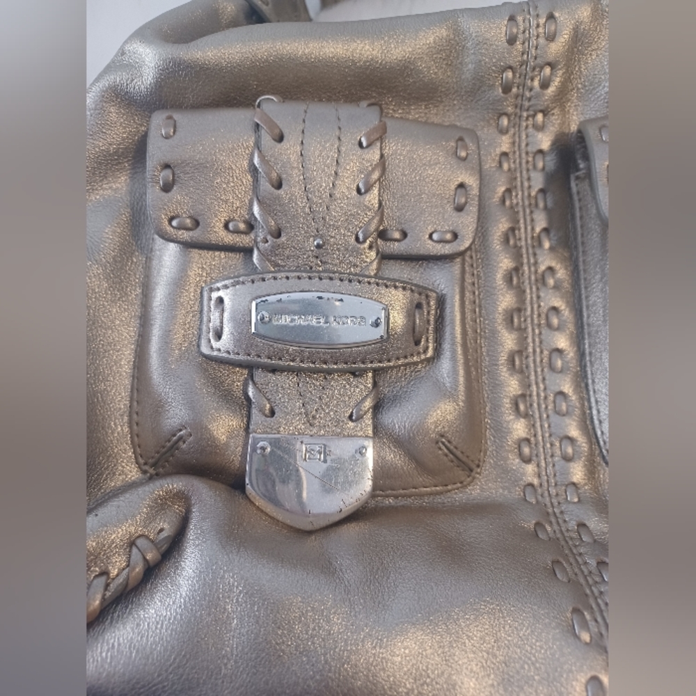 Vintage gold leather Michael Kors Purse - Picture 7 of 7